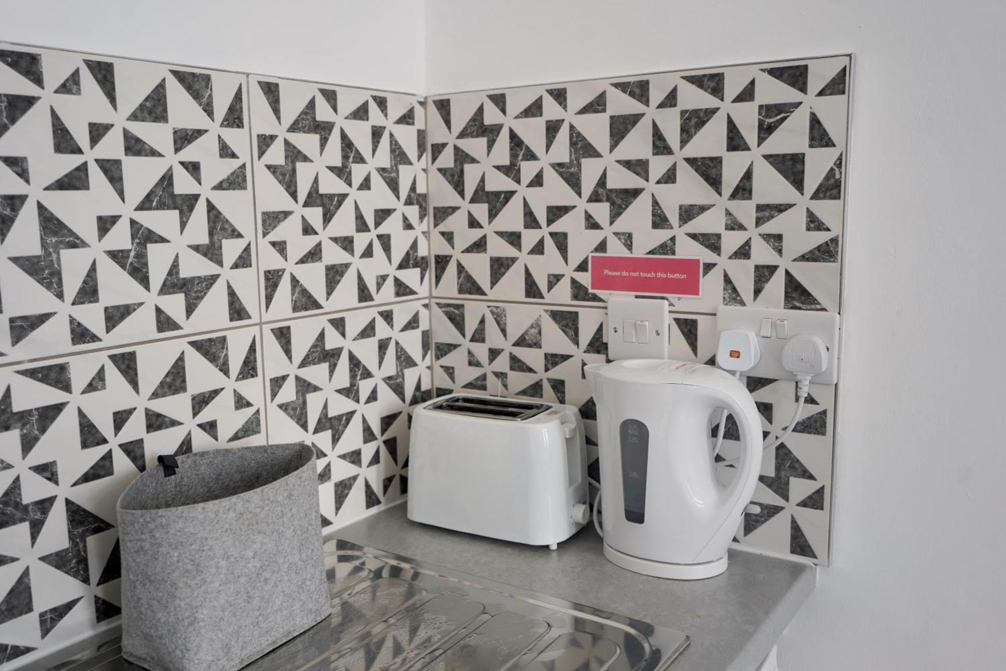 Bright And Spacious Studio In Central برمنغهام المظهر الخارجي الصورة